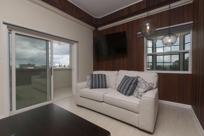 King's Hotel & Residences image