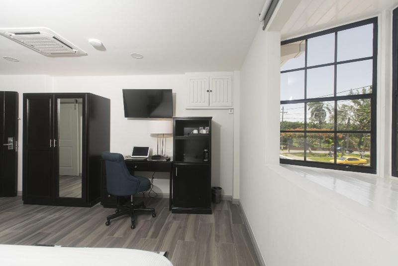 King's Hotel & Residences image