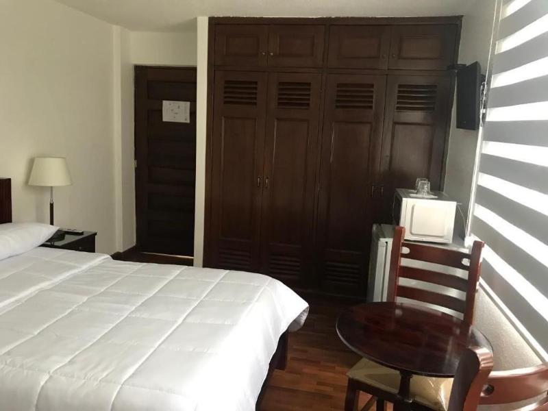 Hotel Altura image