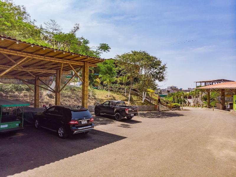 Nativa Bambu Ecolodge