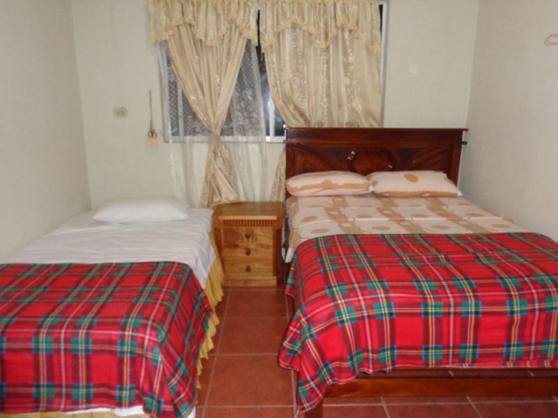 Hostal Miconia image