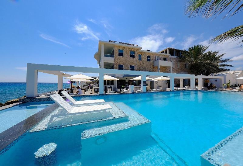 Saint Tropez Boutique Hotel Curacao - vacaystore.com