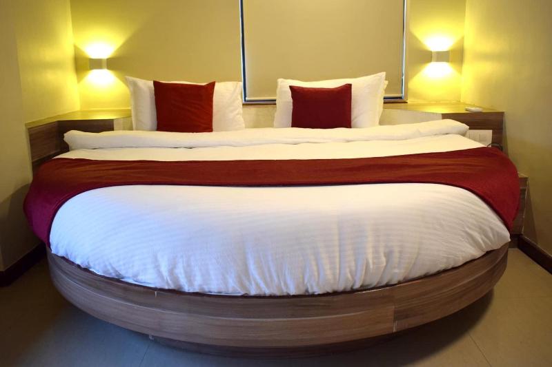 Srtc Hotel Aspire image