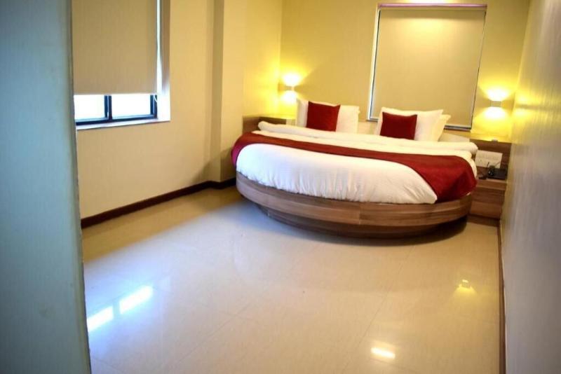 Srtc Hotel Aspire image
