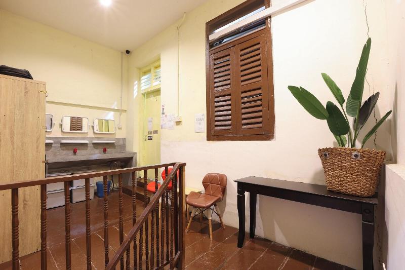 Dou Houz - Hostel image