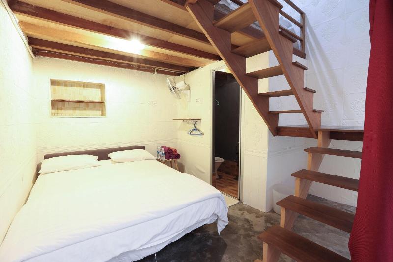Dou Houz - Hostel image