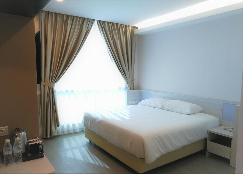 Legacy Hotel image