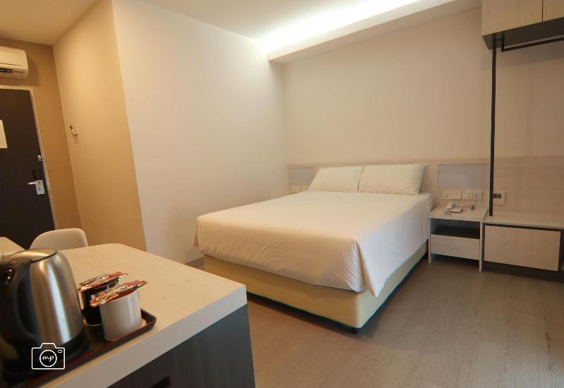 Legacy Hotel image