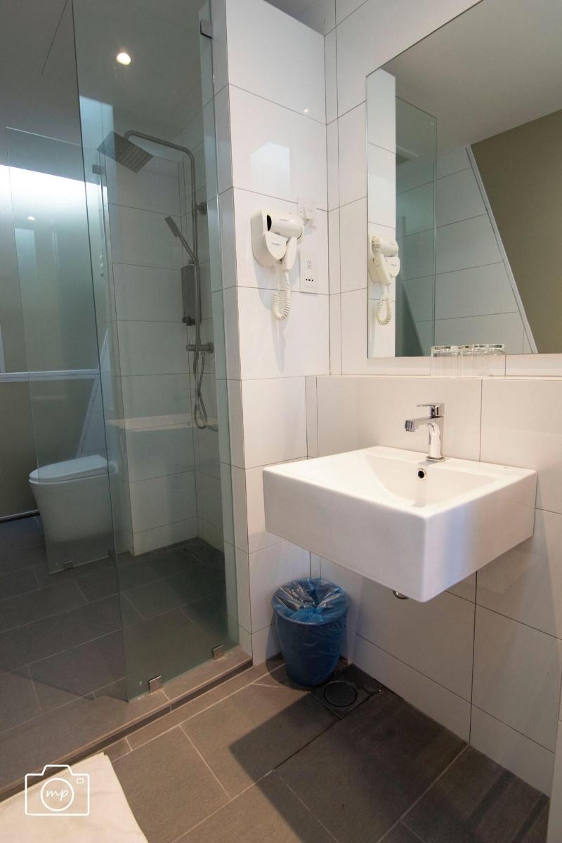 Legacy Hotel image