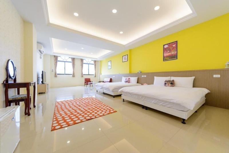 Cat Mia Hostel image