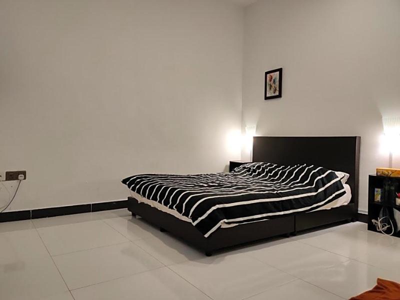 Aleesa Roomstay