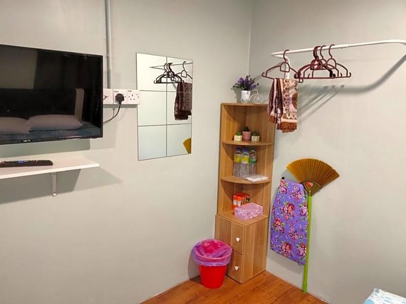Aleesa Roomstay