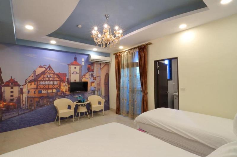 Romantic B&B image