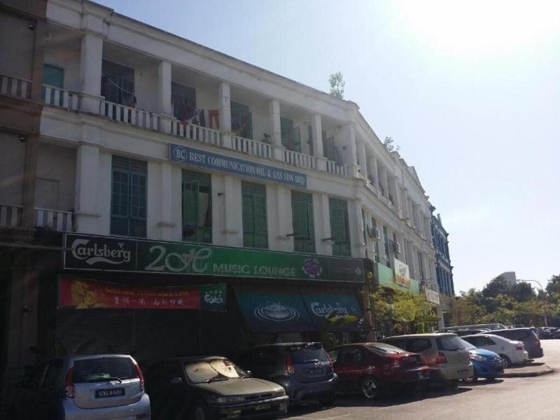 Maxi Inn image