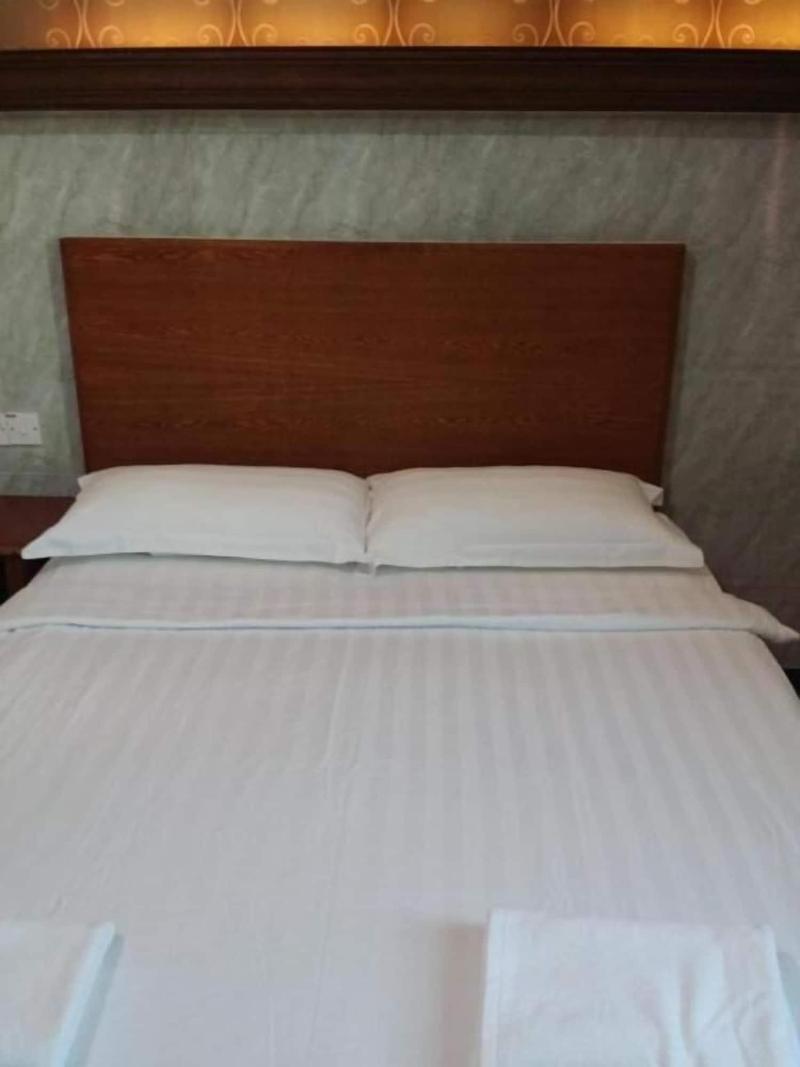 Maxi Inn image