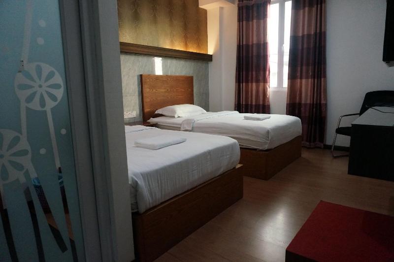 Maxi Inn image