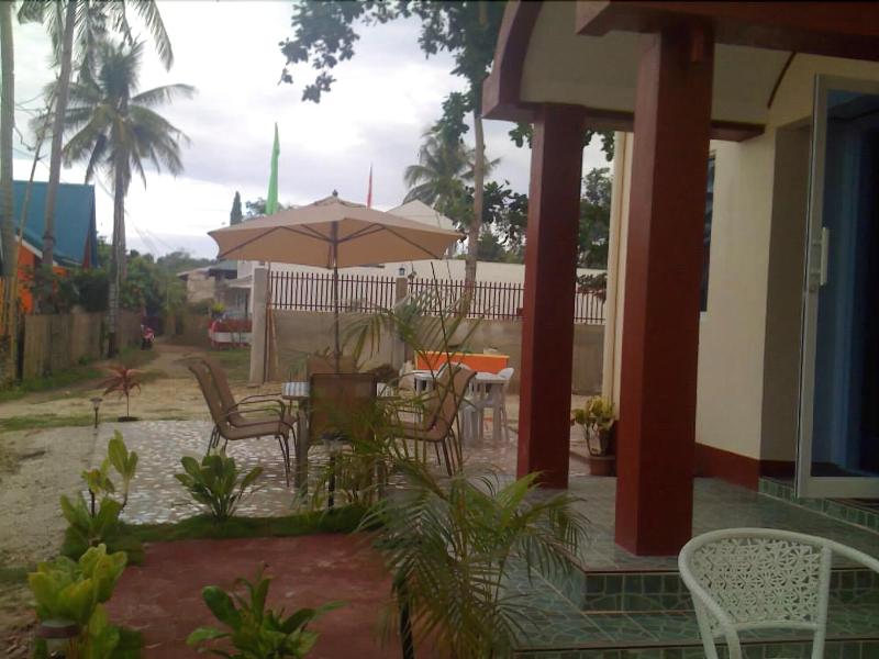 Aizawa Beach Resort 3