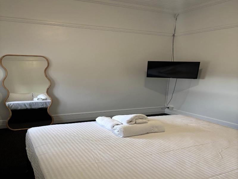 Boatrowers Hotel Stockton image
