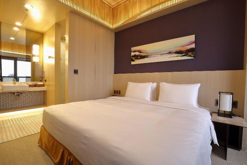 Kloud Hotel image