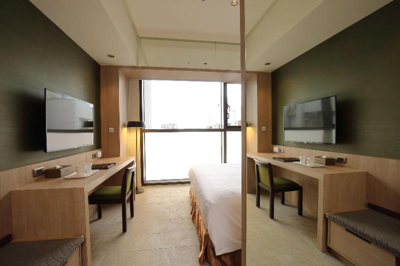 Kloud Hotel image