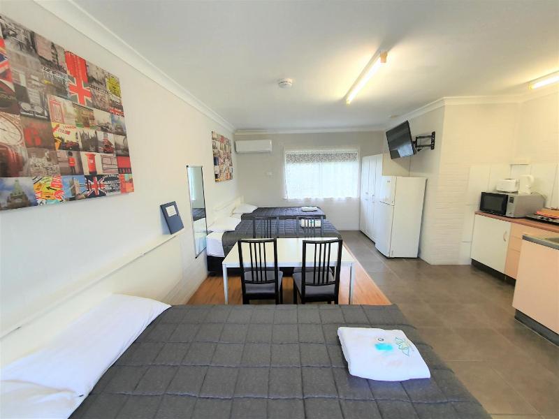 Maria Motel image