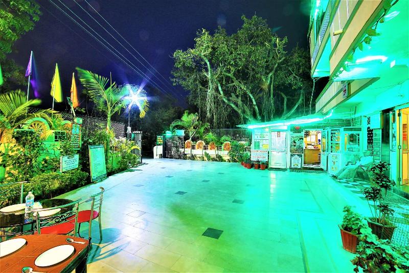 Shri Ganesh Hotel - 200 Meters from Nakki Lake Mou image