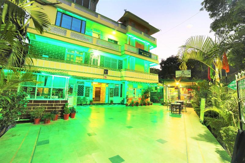 Shri Ganesh Hotel - 200 Meters from Nakki Lake Mou image