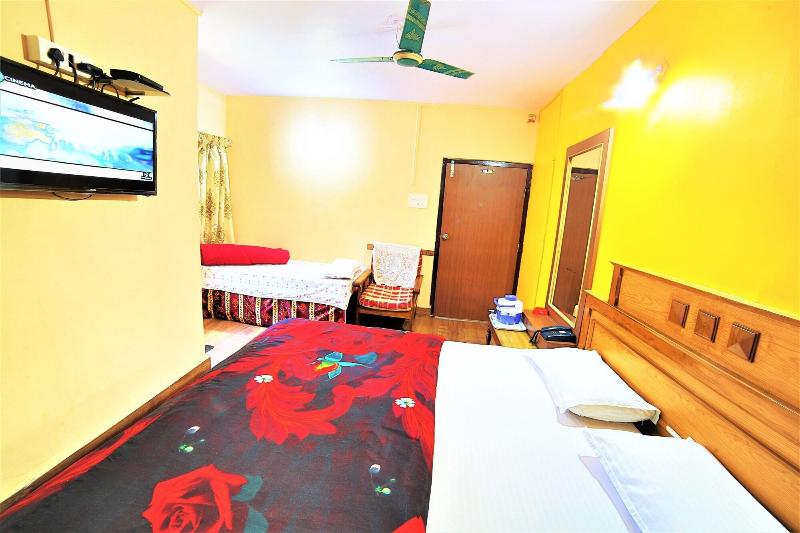Shri Ganesh Hotel - 200 Meters from Nakki Lake Mou image