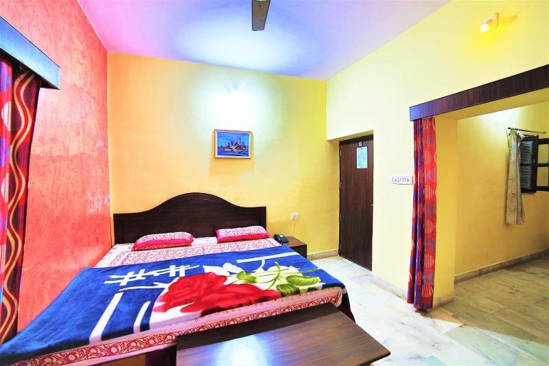 Shri Ganesh Hotel - 200 Meters from Nakki Lake Mou image