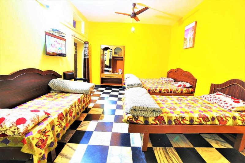 Shri Ganesh Hotel - 200 Meters from Nakki Lake Mou image