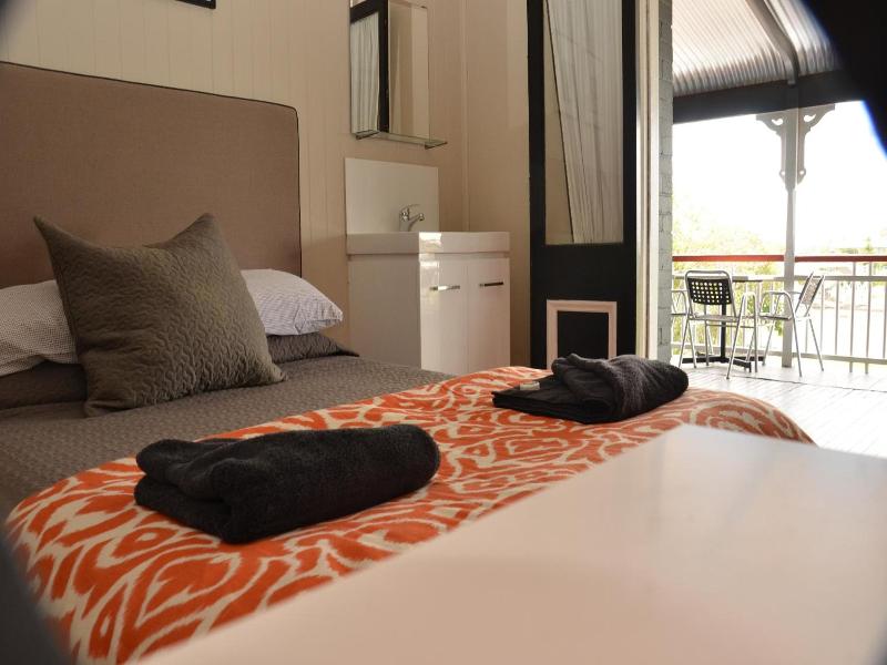 Royal Hotel Gatton image