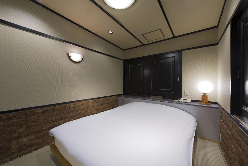 Hotel Linden Oji image