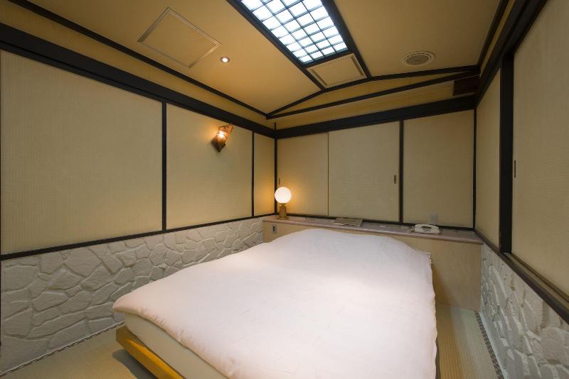 Hotel Linden Oji image