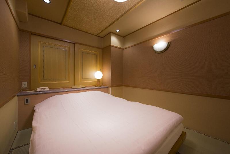 Hotel Linden Oji image