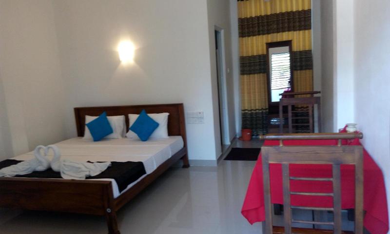 Hotel Crown Plaza Katunayake image
