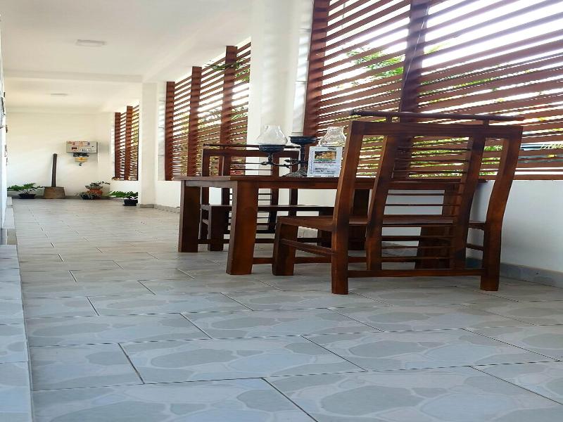 Hotel Crown Plaza Katunayake image