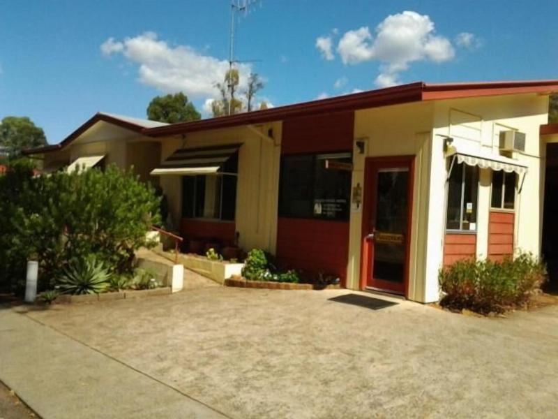 Wagon Wheel Motel