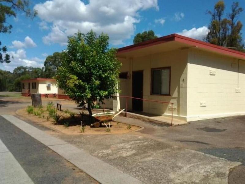 Wagon Wheel Motel