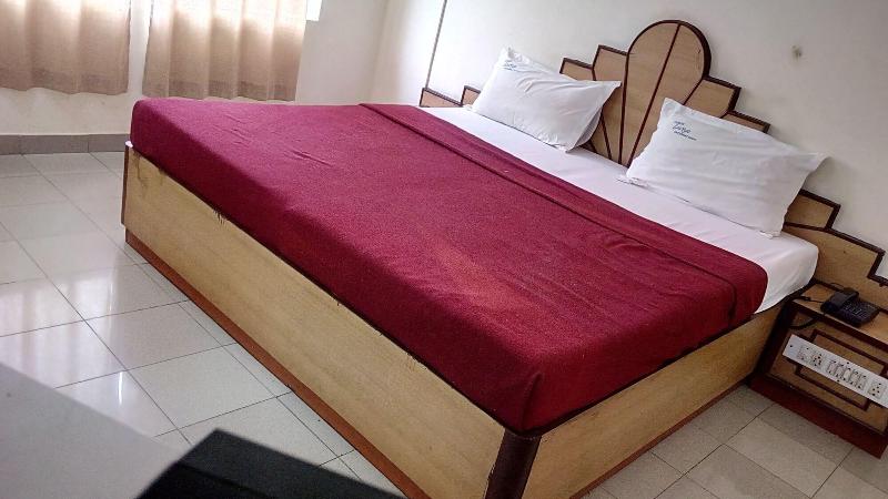 Hotel Luciya International image