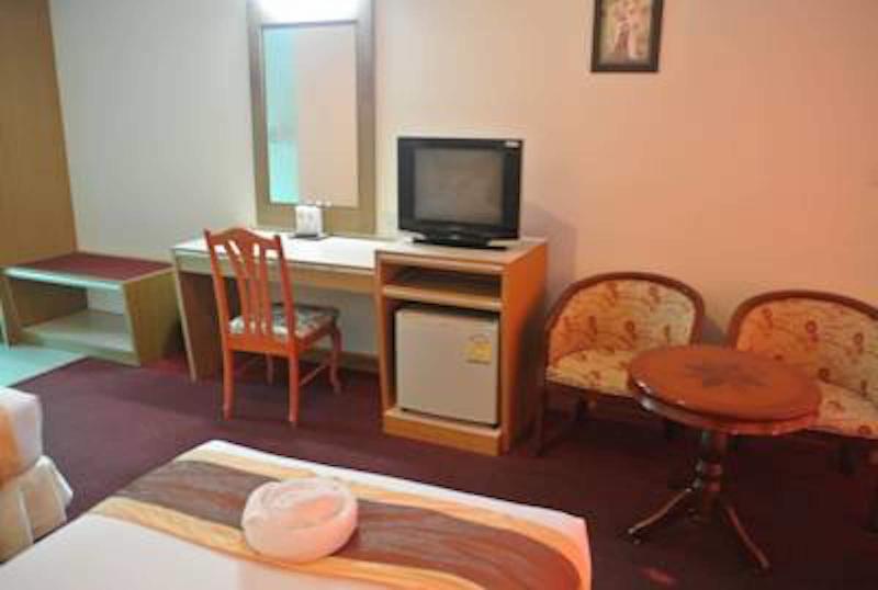 Chaikanathani Hotel image