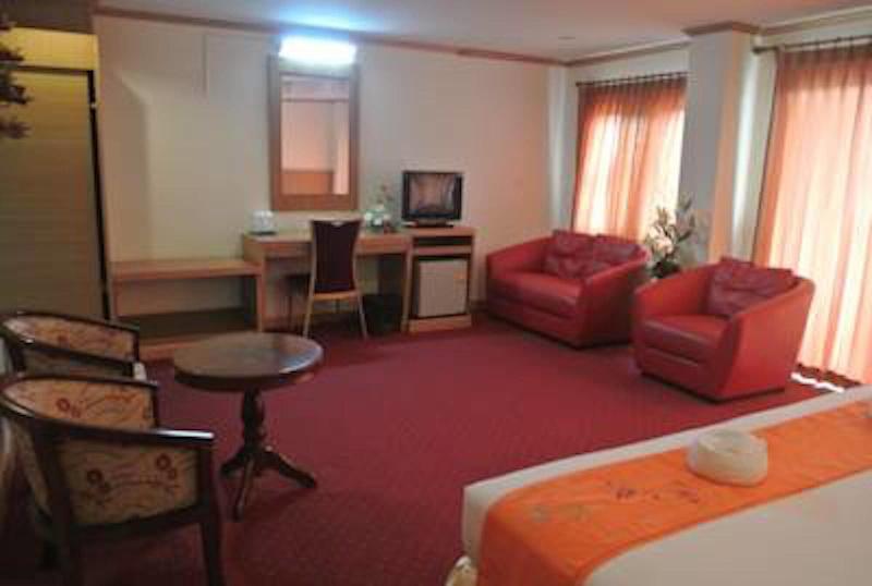Chaikanathani Hotel image