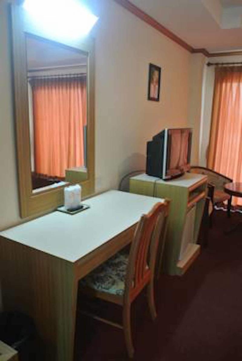 Chaikanathani Hotel image