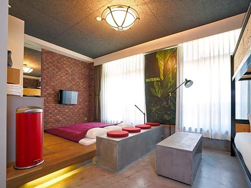 Hotel Material image