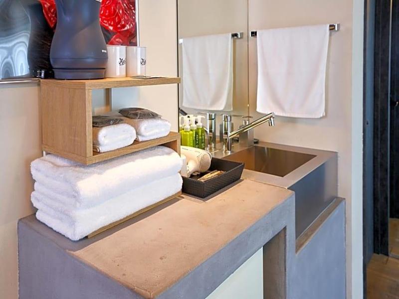 Hotel Material image