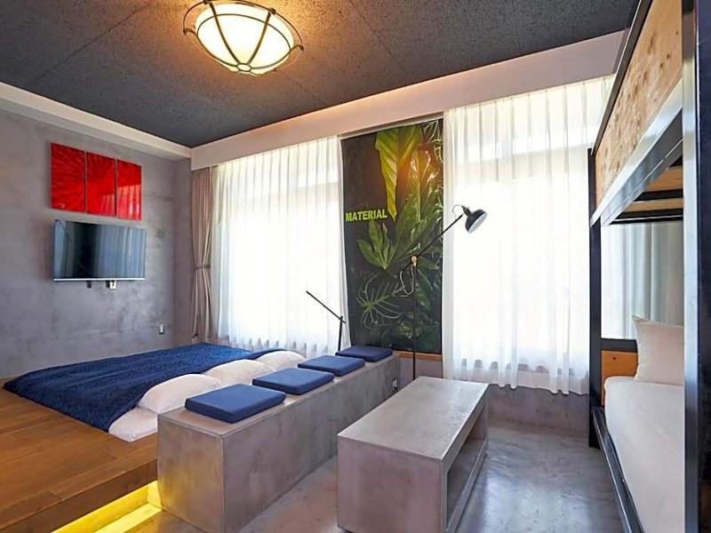 Hotel Material image