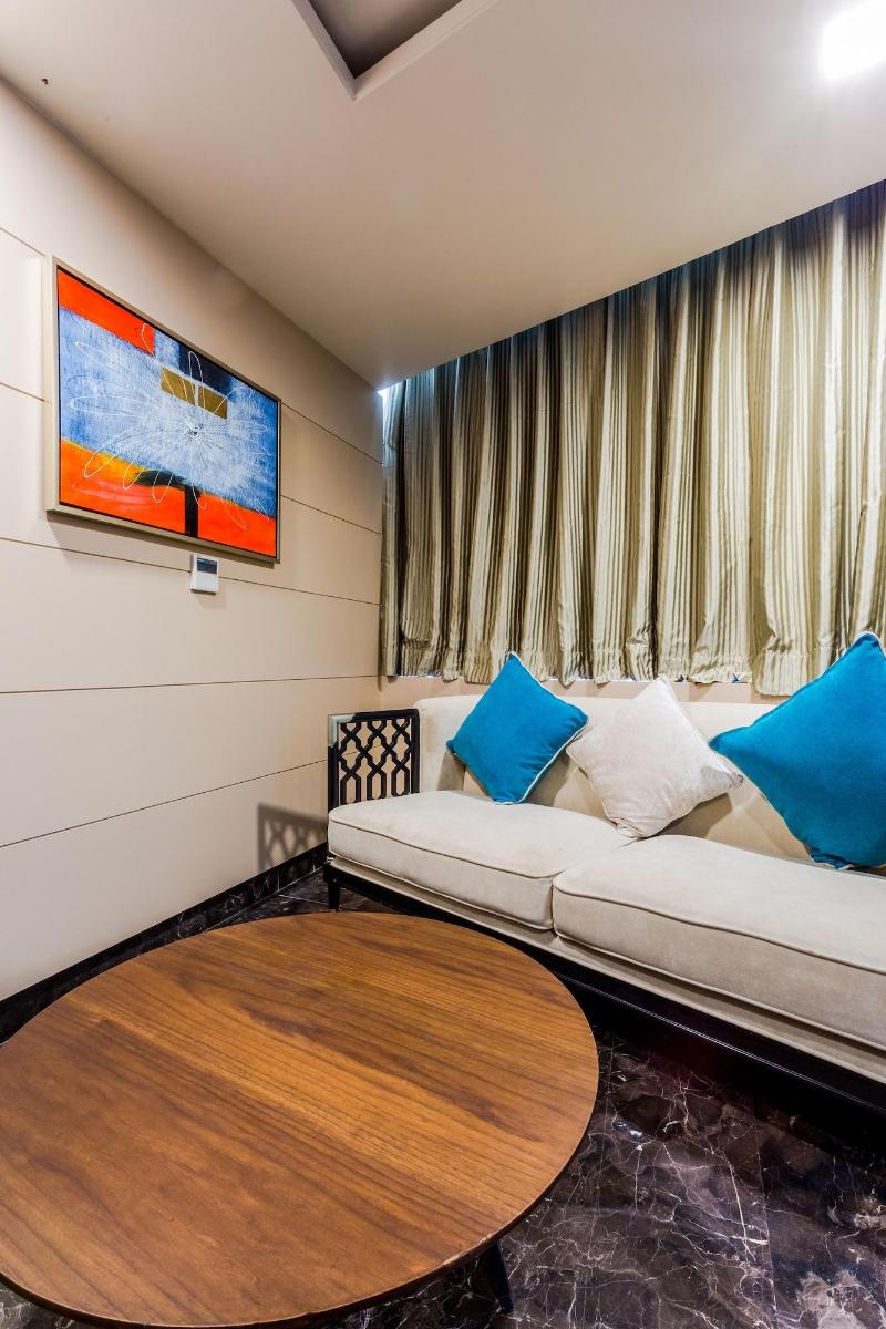 Bravia Hotel image