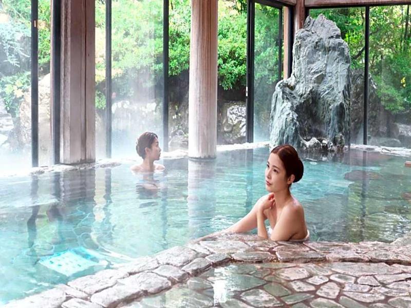 Yuraku Hotel image