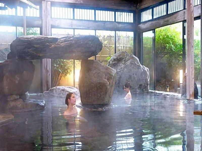 Yuraku Hotel image