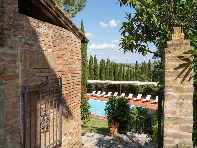 Il Palazzetto image
