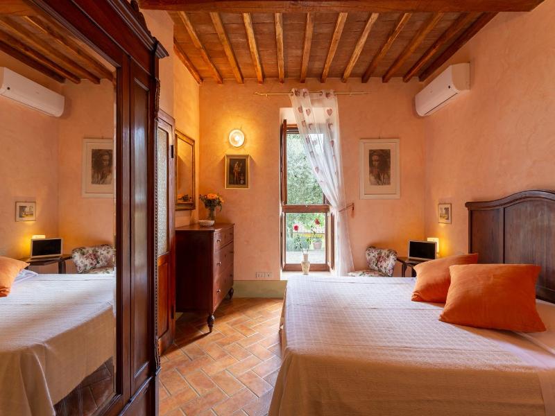 Il Palazzetto image